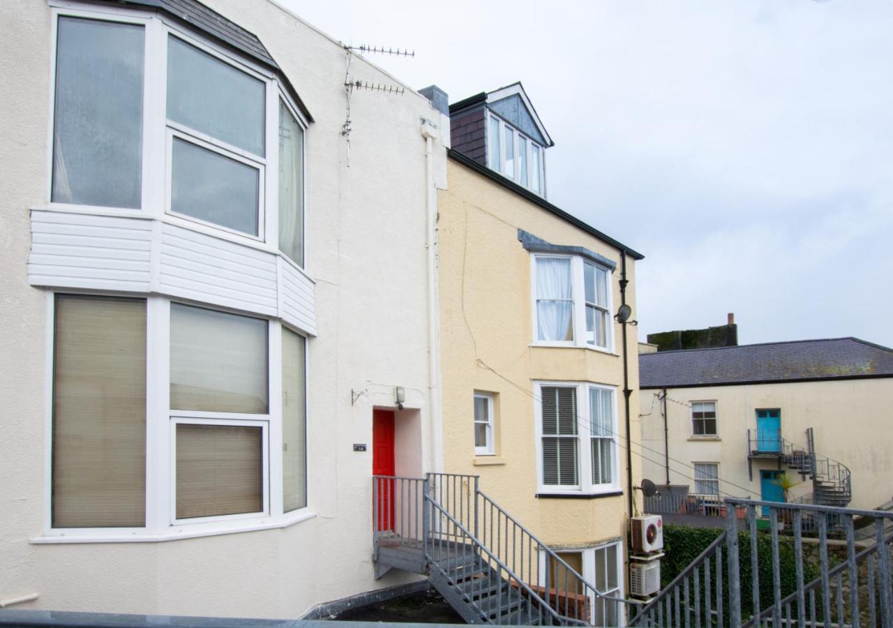 Tudor Apartment Tenby Exterior photo